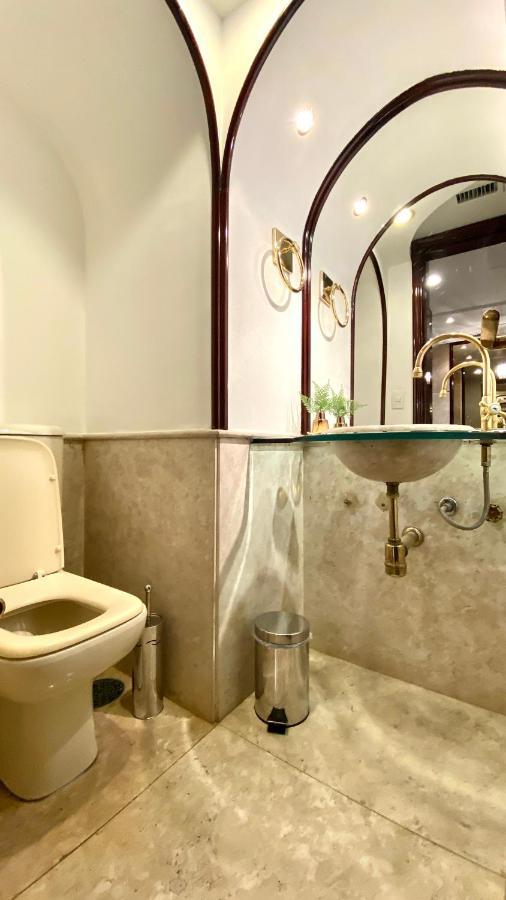 Anora Spaces - Strawinski Apartemen