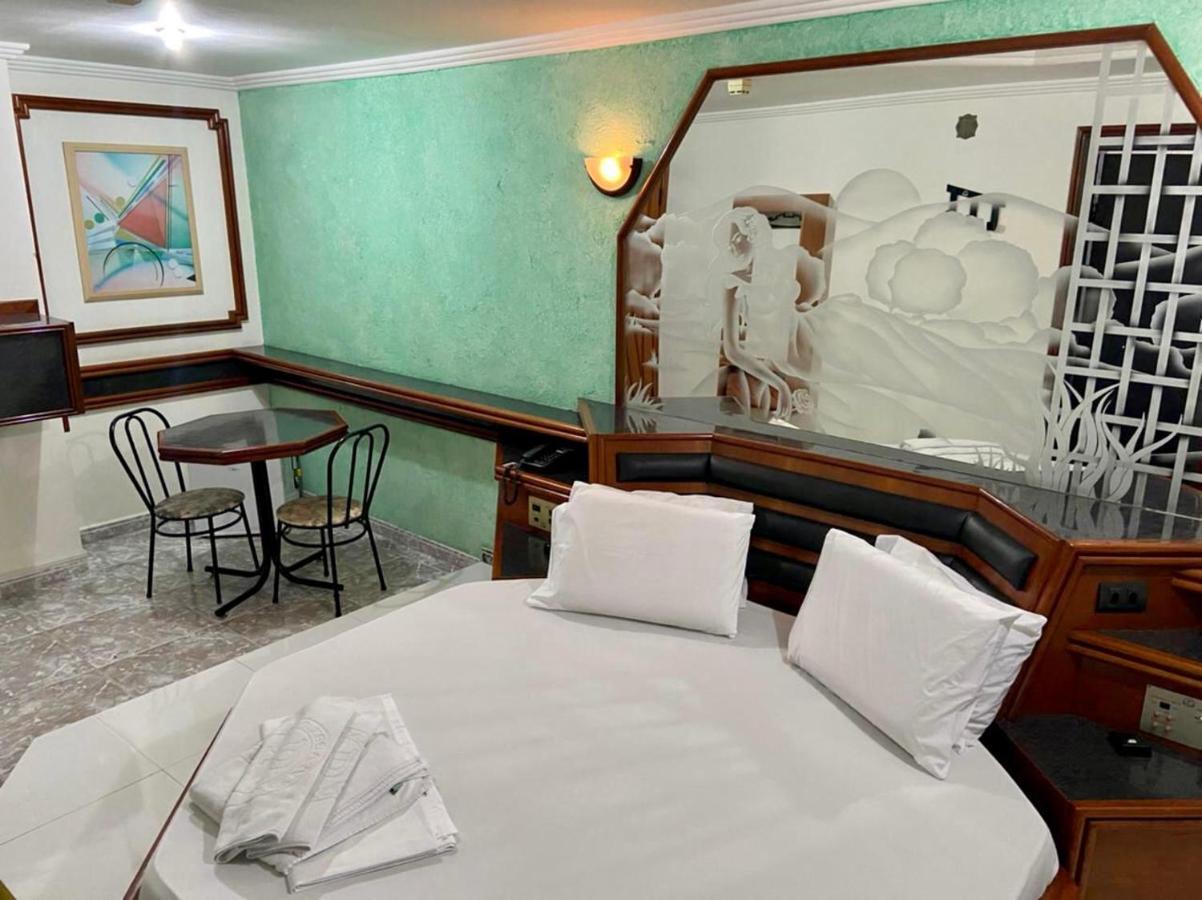 Hotel Paissandu Palace - Proximo As Ruas 25 De Marco, Sta Ifigenia E Regioes Do Bras E Bom Retiro Sao Paulo