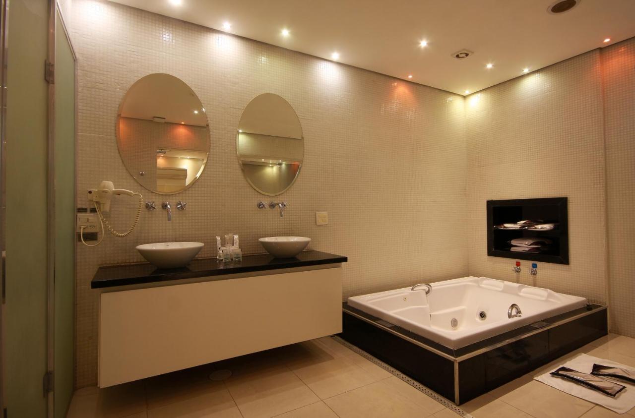 Hotel Lessence