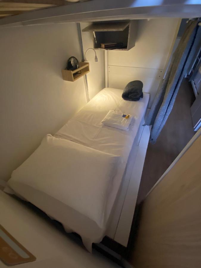 Angatu Hostel *