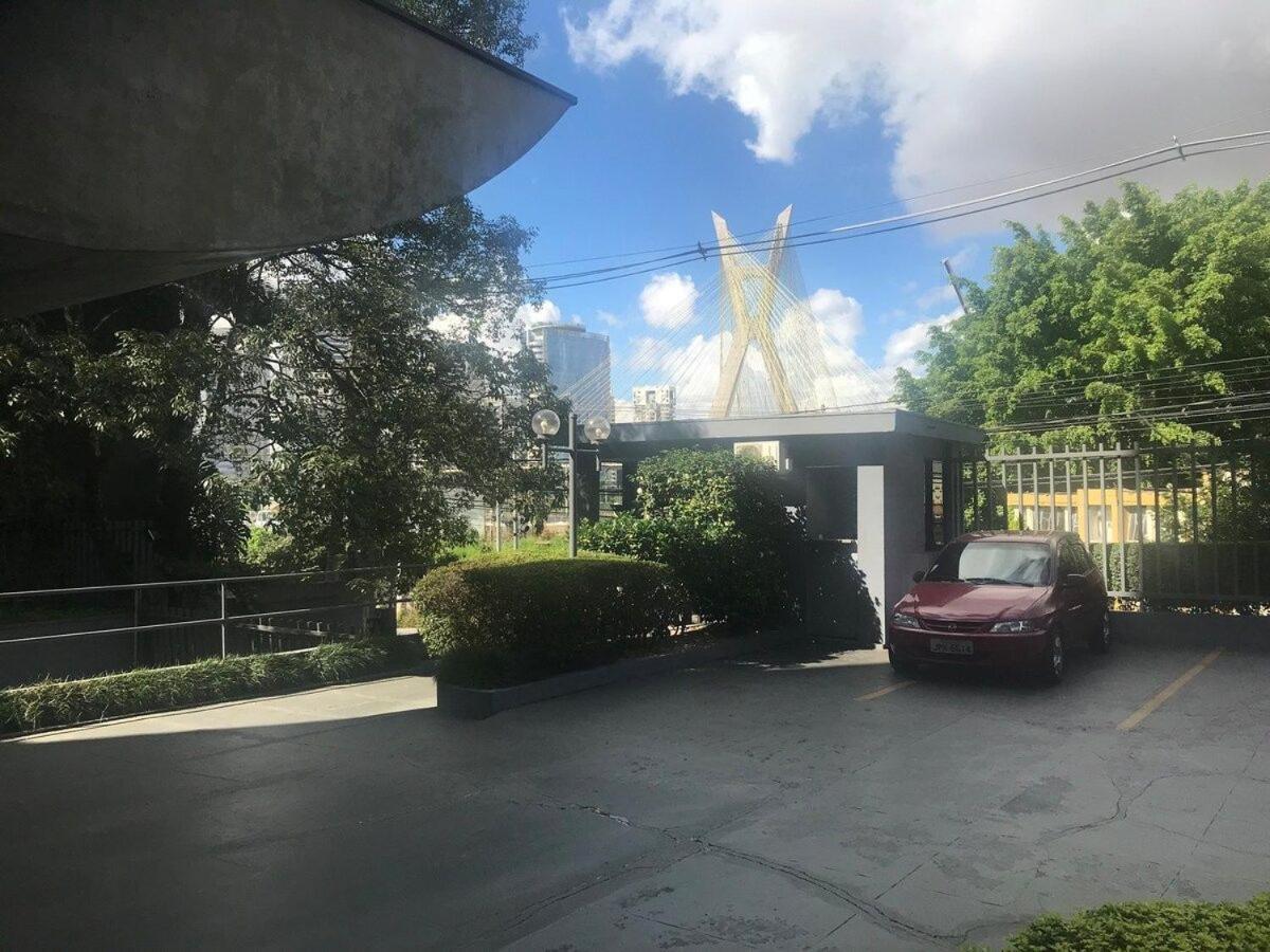 703 - Apto Inteiro Morumbi 703 Apartemen
