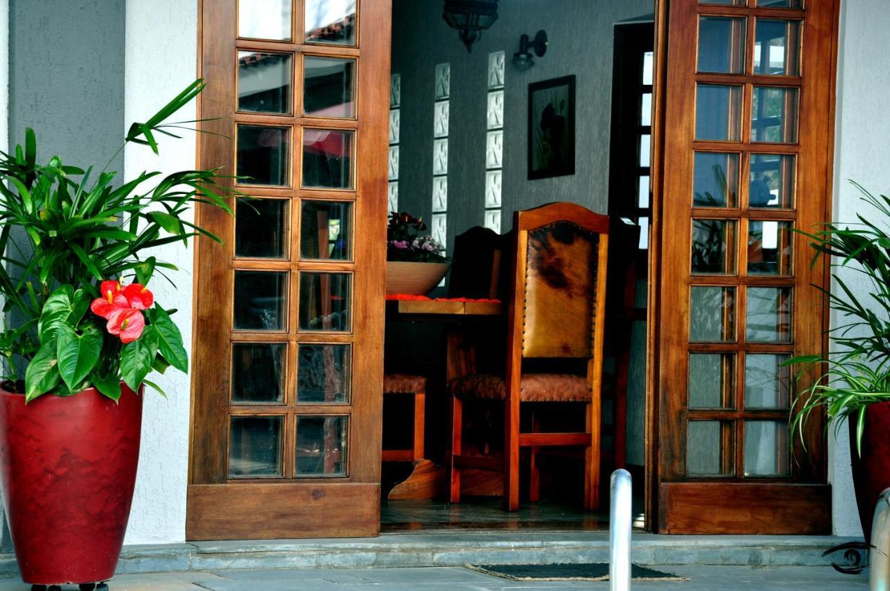 A Casa Que Hospeda Ở trọ
