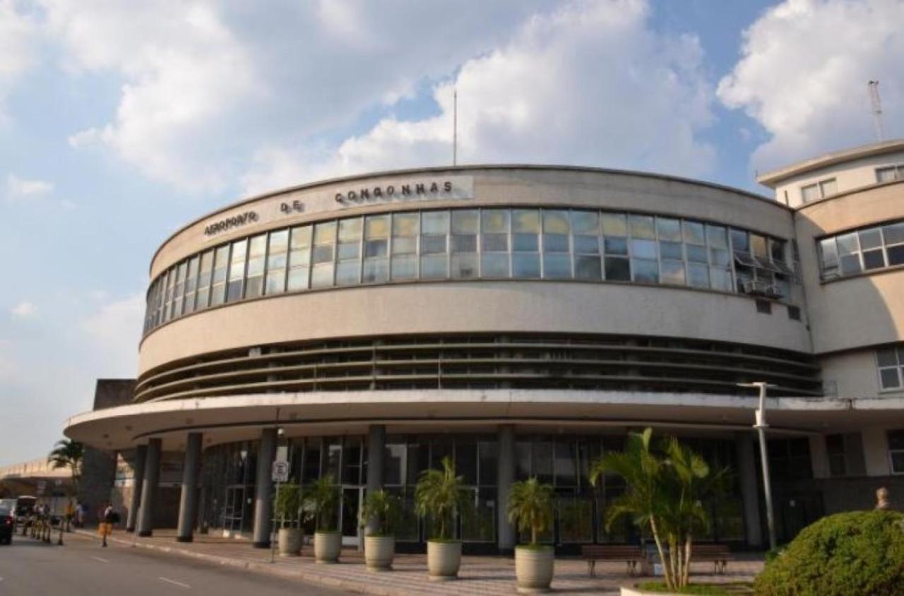 Moema 1 1vaga C/servicos Sao Paulo