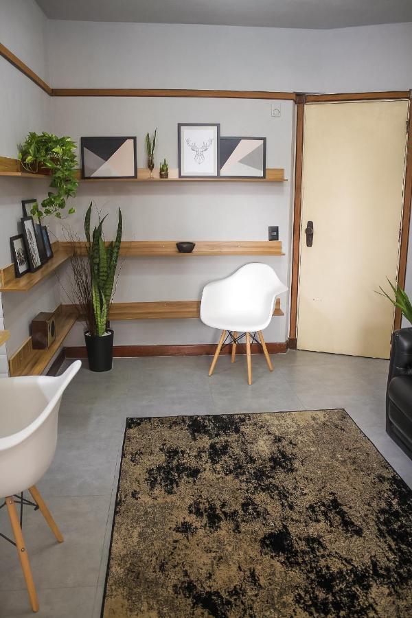 Unu 1211 Flat Santa Cecilia