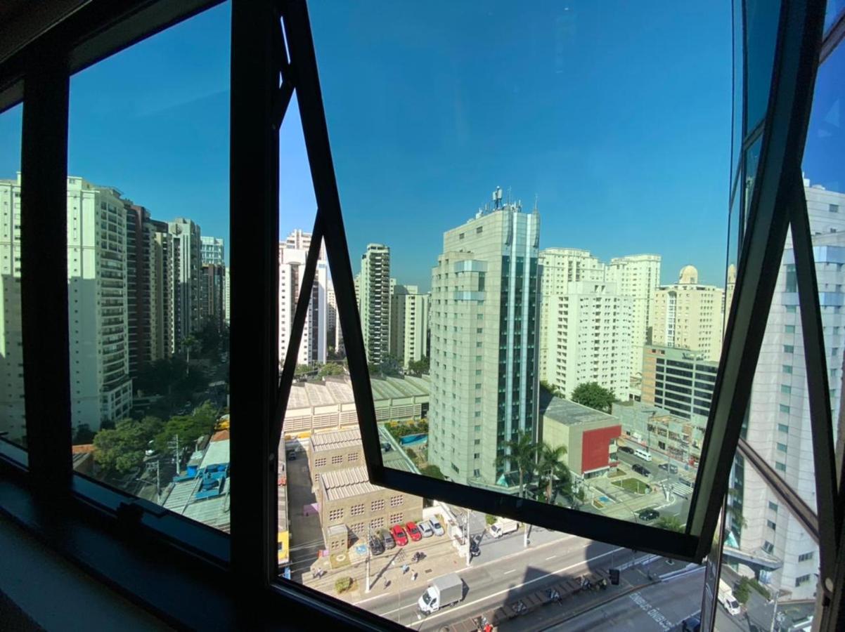 Flat Av. Ibirapuera 2534 C/ Estacionamento Uh1301 Hotel *