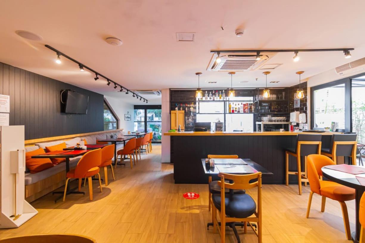 Khách sạn Flat - Rua Bela Cintra *
