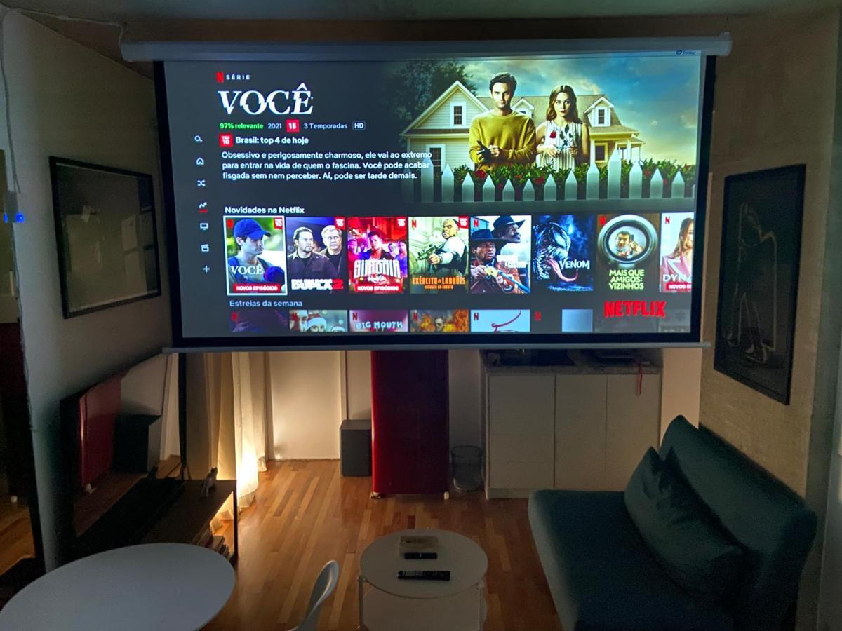 85 New W Balcony, Fast Wifi And Movie Screen! Apartment
