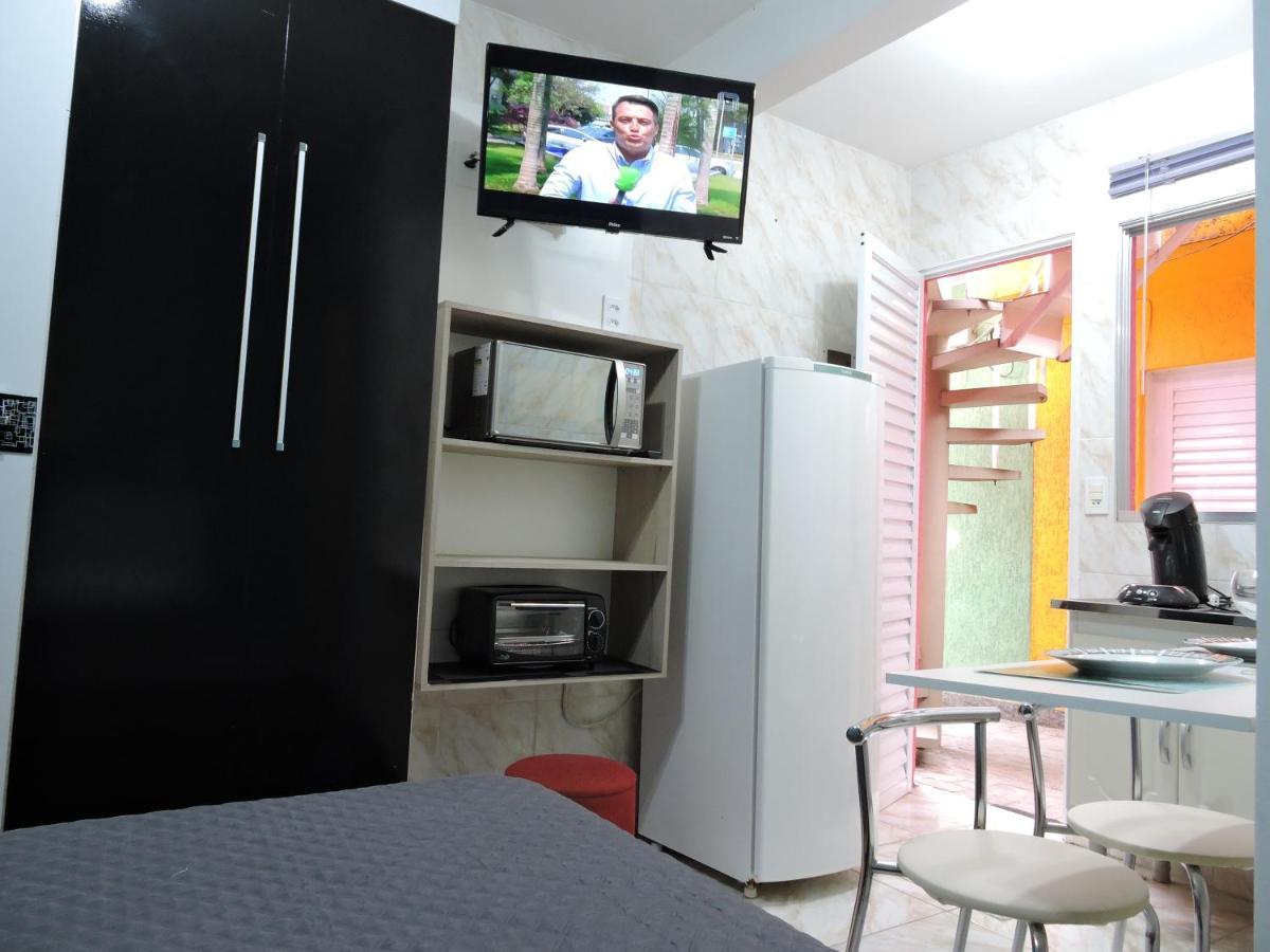 Apartment 10 *