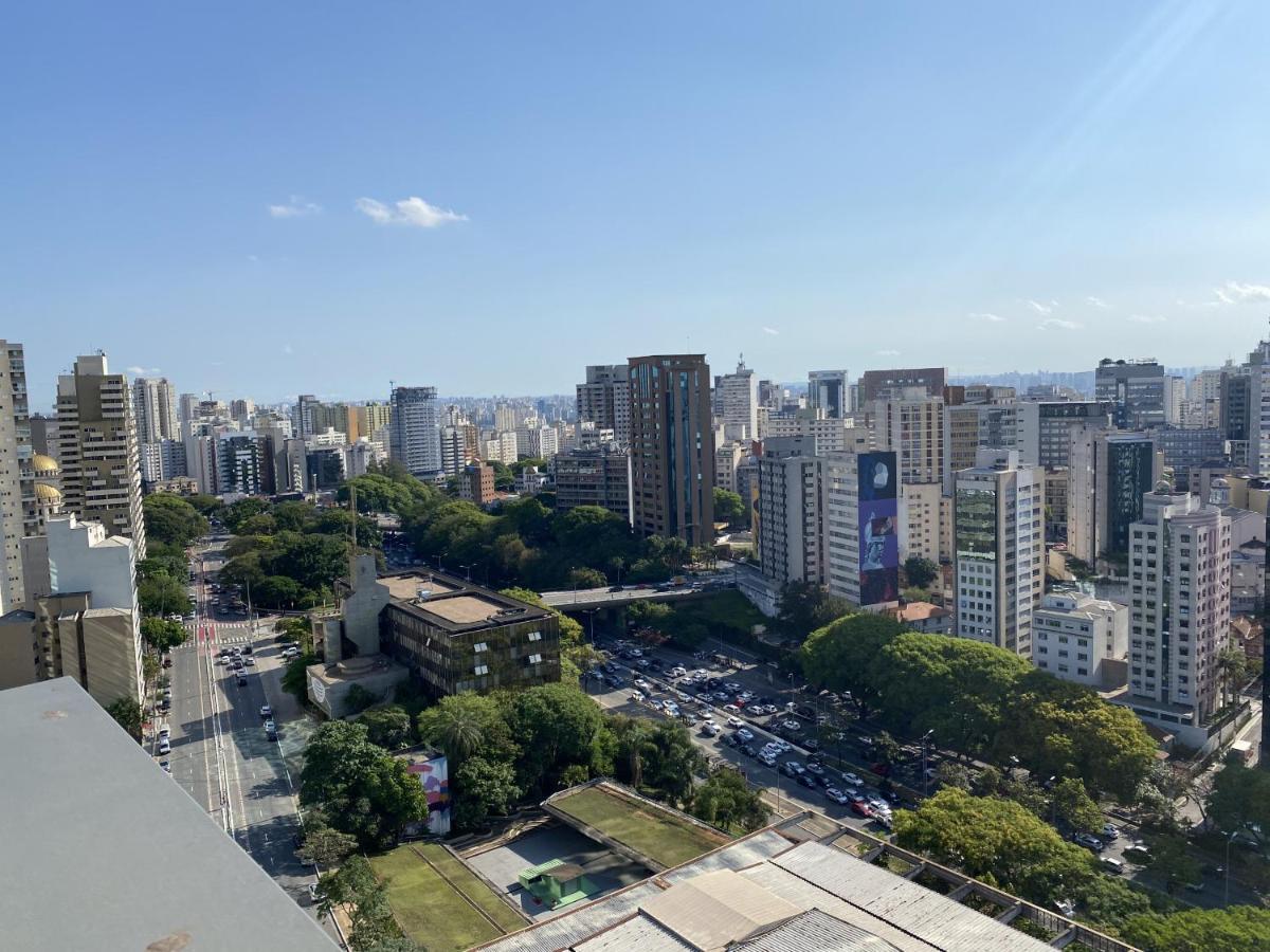 Akile Vergueiro * Sao Paulo
