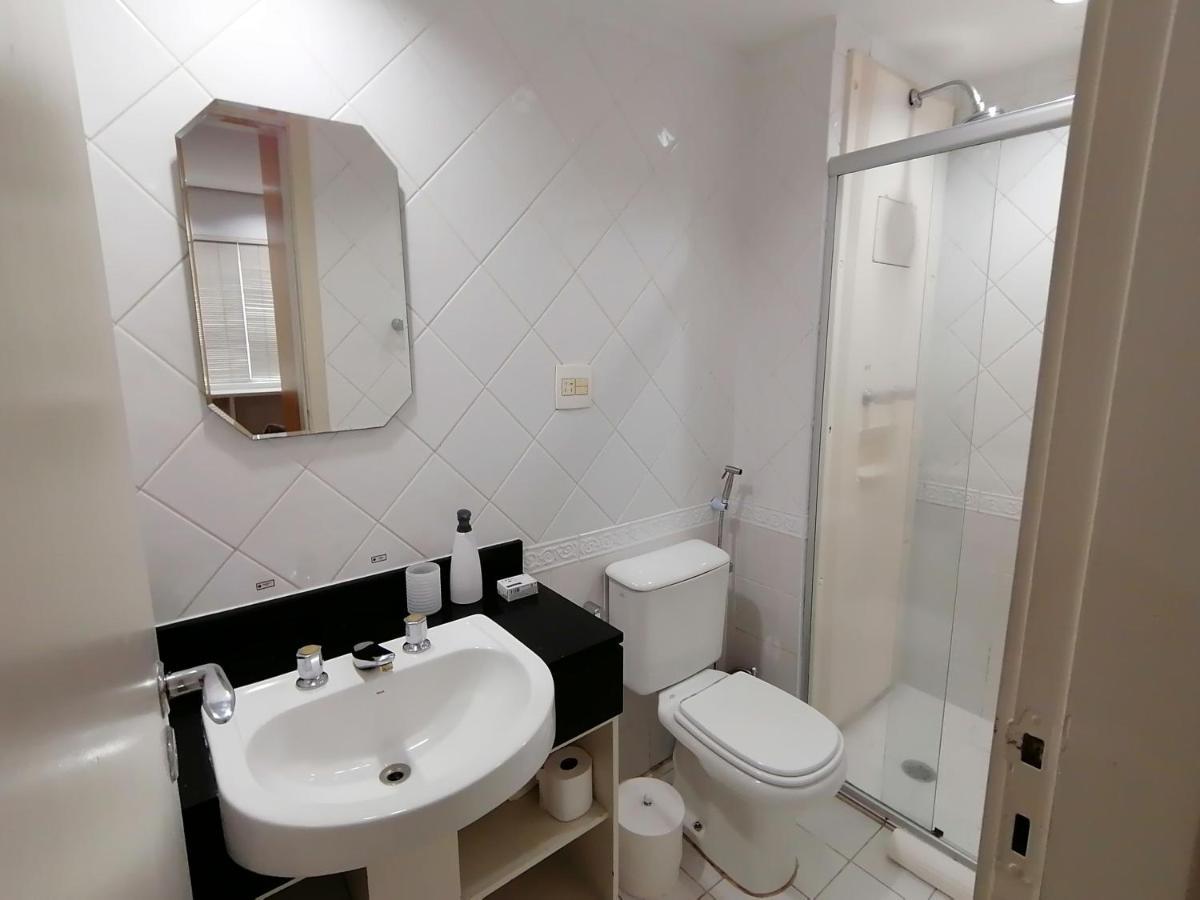 Apartamento Charmoso flat na Vila Olímpia entre os shoppings JK e Vila Olímpia