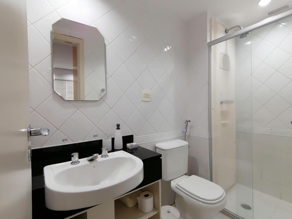 Charmoso flat na Vila Olímpia entre os shoppings JK e Vila Olímpia Apartamento *