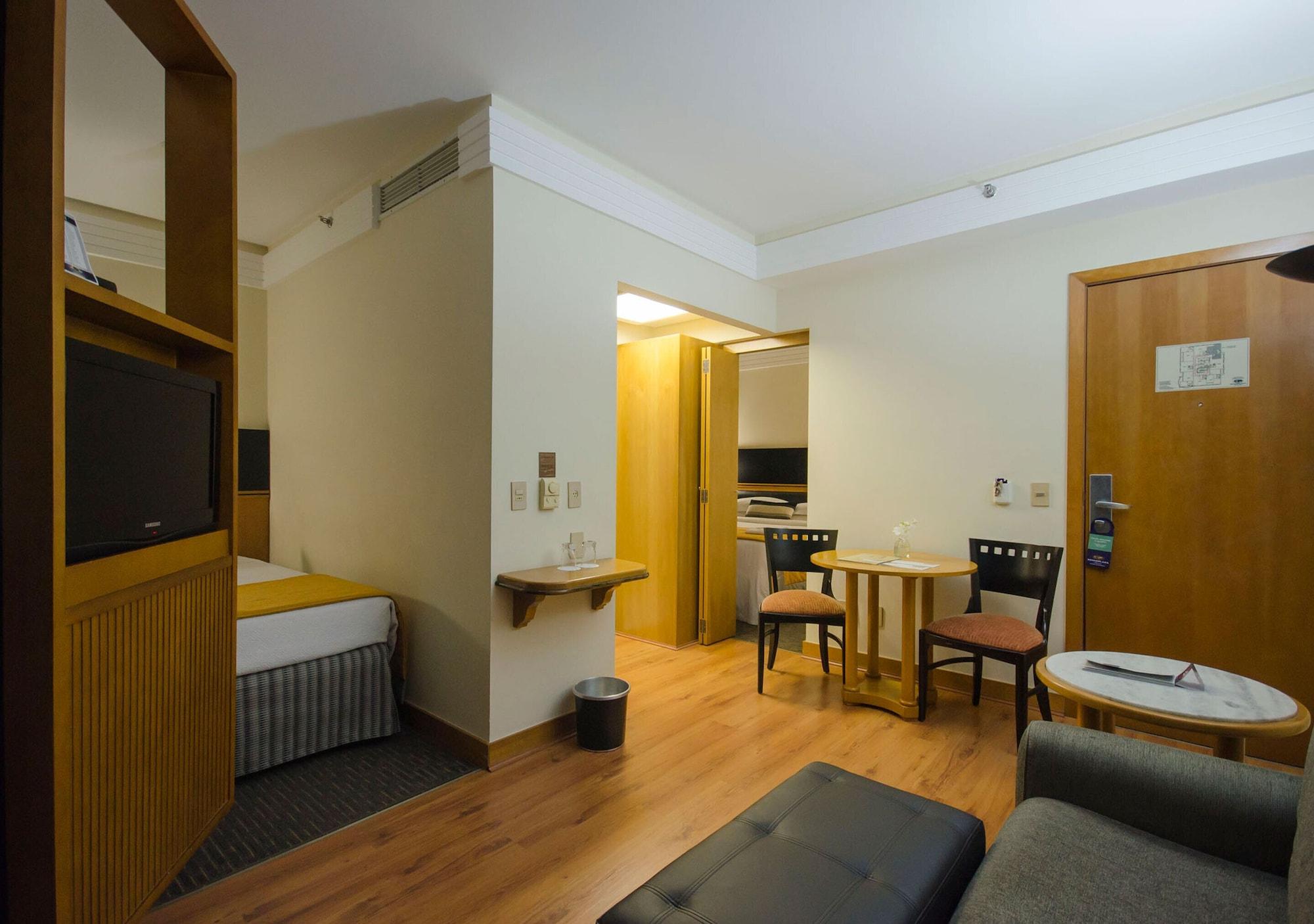 Estanplaza International