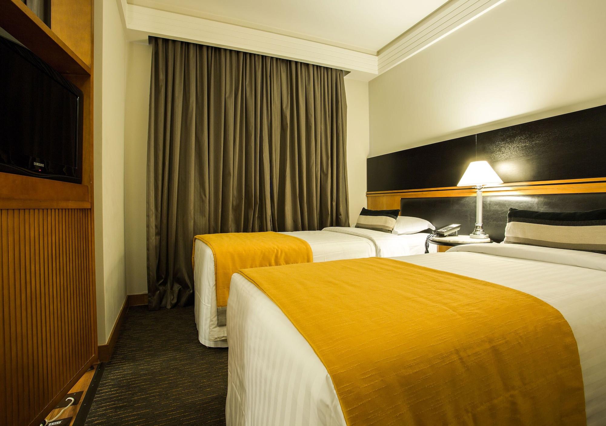 Estanplaza International Khách sạn