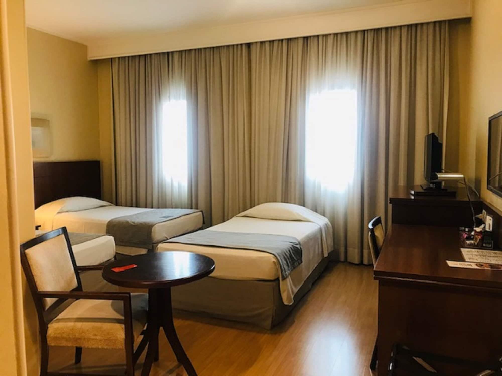 Hotel Luz Plaza