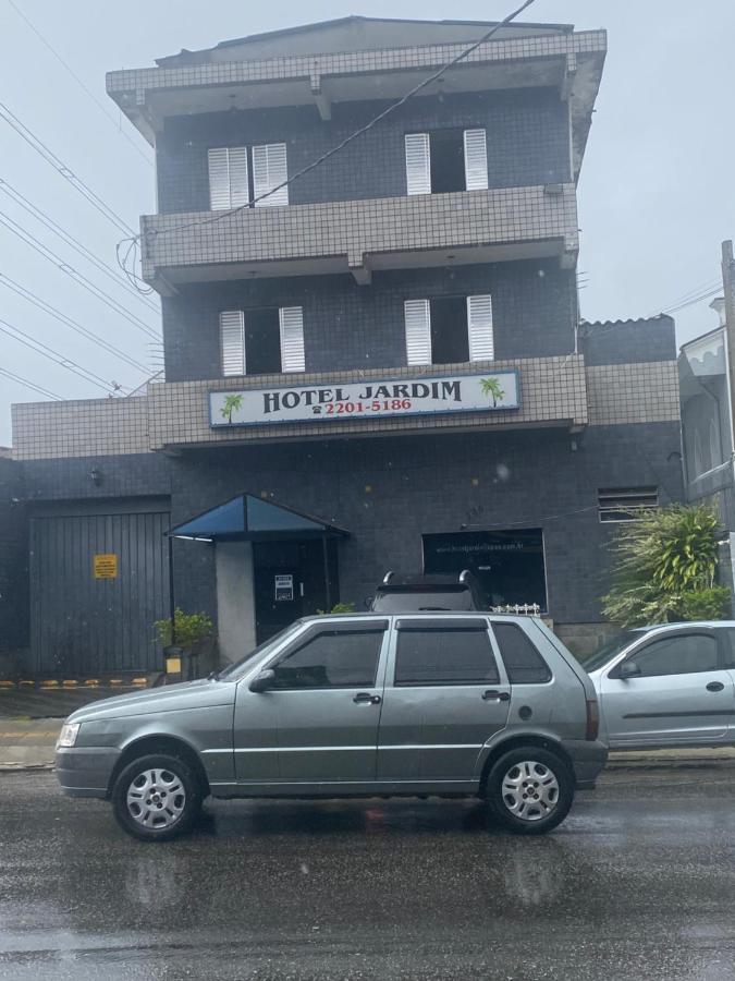 Jardim 3*