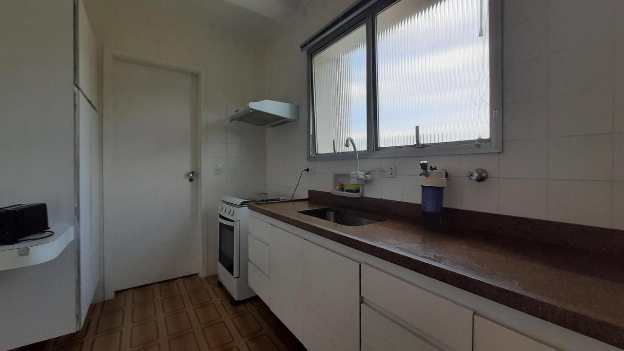 Andar-alto, 3 Quadras Da Av Paulista, Wi-fi & Garagem Apartment São Paulo