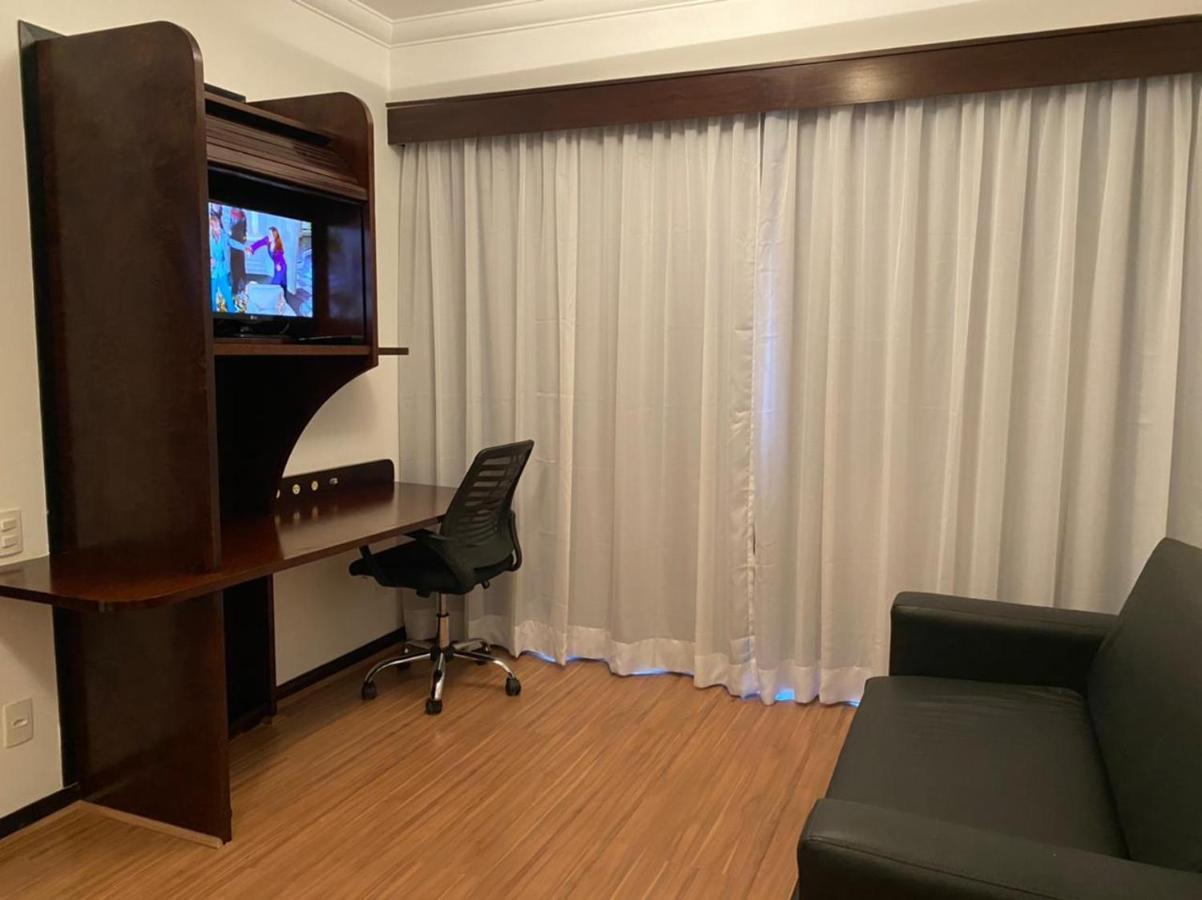 The Palace Tv No Quarto Limpeza Diaria Uh902 Sao Paulo