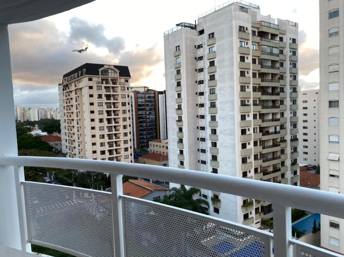 Otel The Palace Tv No Quarto Limpeza Diaria Uh902