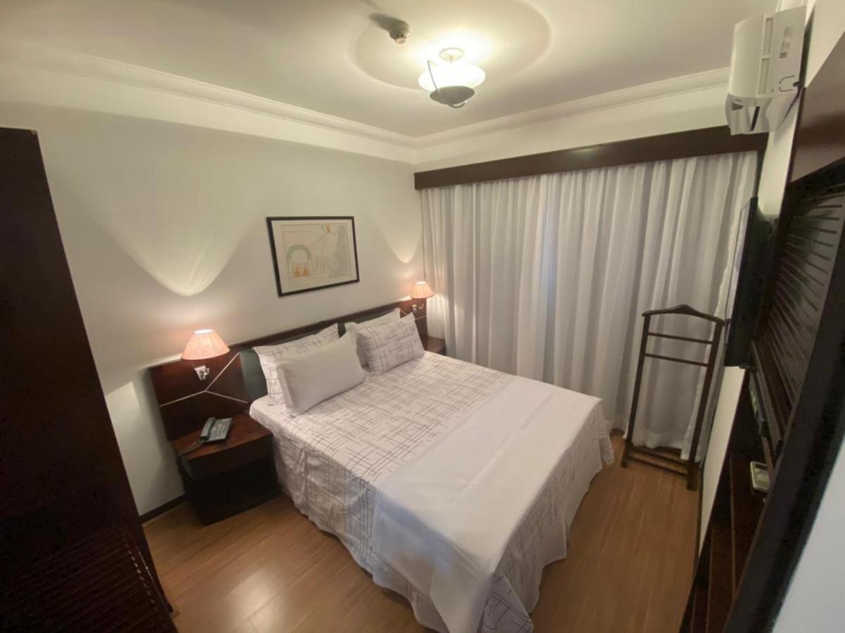 The Palace Tv No Quarto Limpeza Diaria Uh902 *