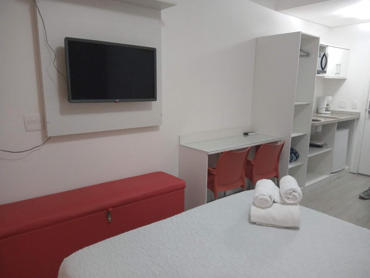 Aconchego, Proximo A Rua Da Consolacao, Aos Metros Republica E Anhangabau, Com Ar Condicionado, Piscina, Academia, Wifi E Varanda *