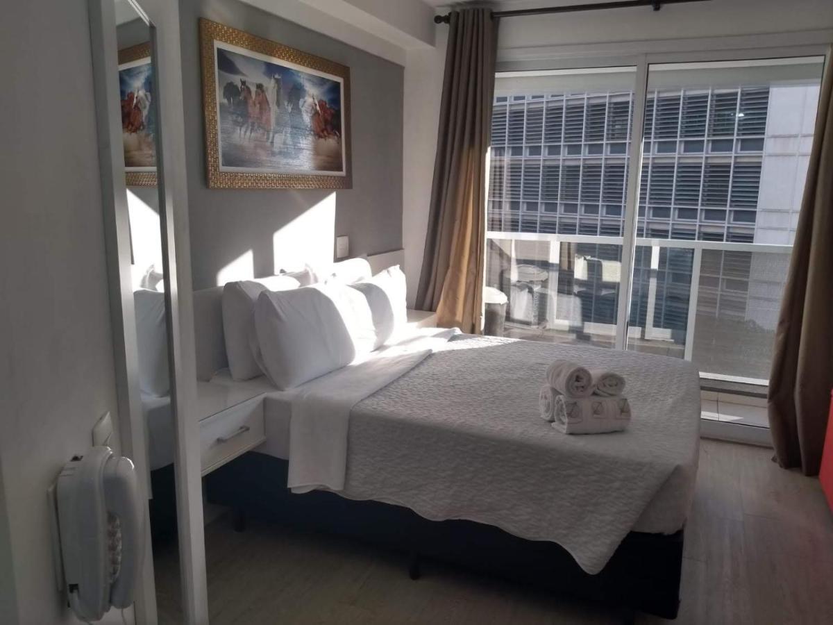 Aconchego, Proximo A Rua Da Consolacao, Aos Metros Republica E Anhangabau, Com Ar Condicionado, Piscina, Academia, Wifi E Varanda * São Paulo