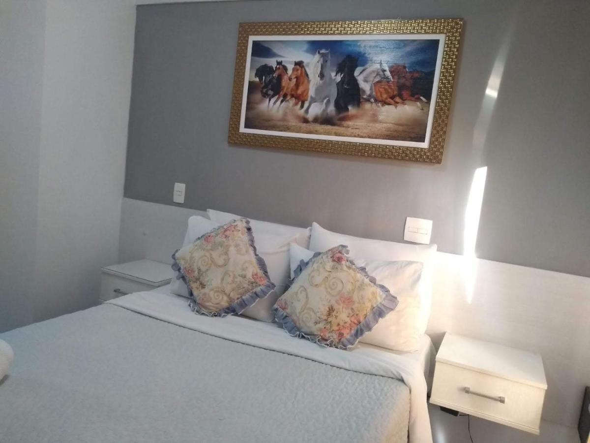 Aconchego, Proximo A Rua Da Consolacao, Aos Metros Republica E Anhangabau, Com Ar Condicionado, Piscina, Academia, Wifi E Varanda *