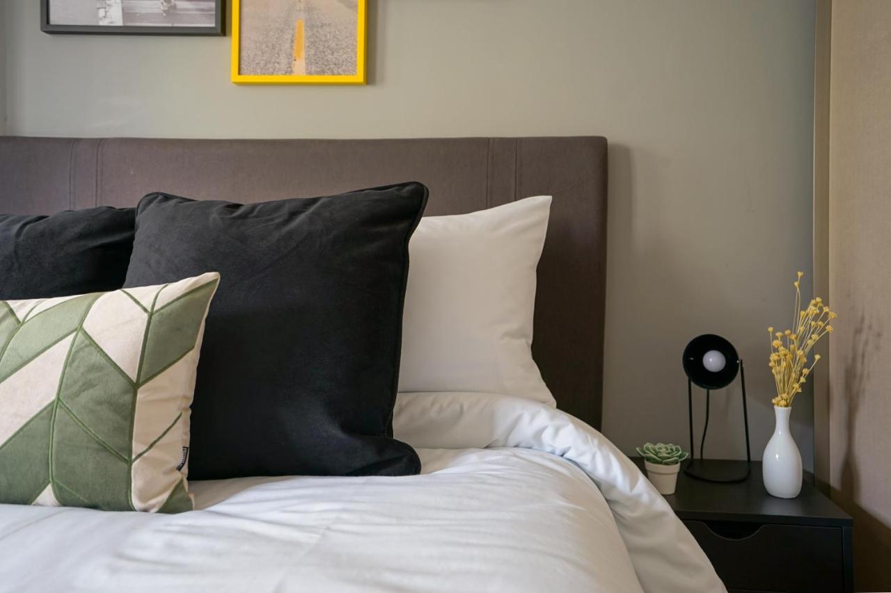 Studio Com Garagem, Academia E Piscina No Predio - Vila Olimpia Apartment