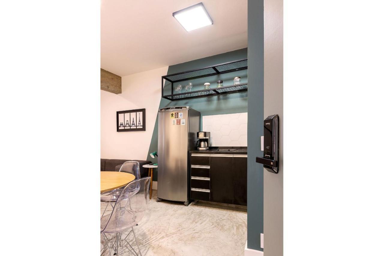 Apartment Apto Faria Lima - Pinheiros Com Ar Cond E Wi-fi *