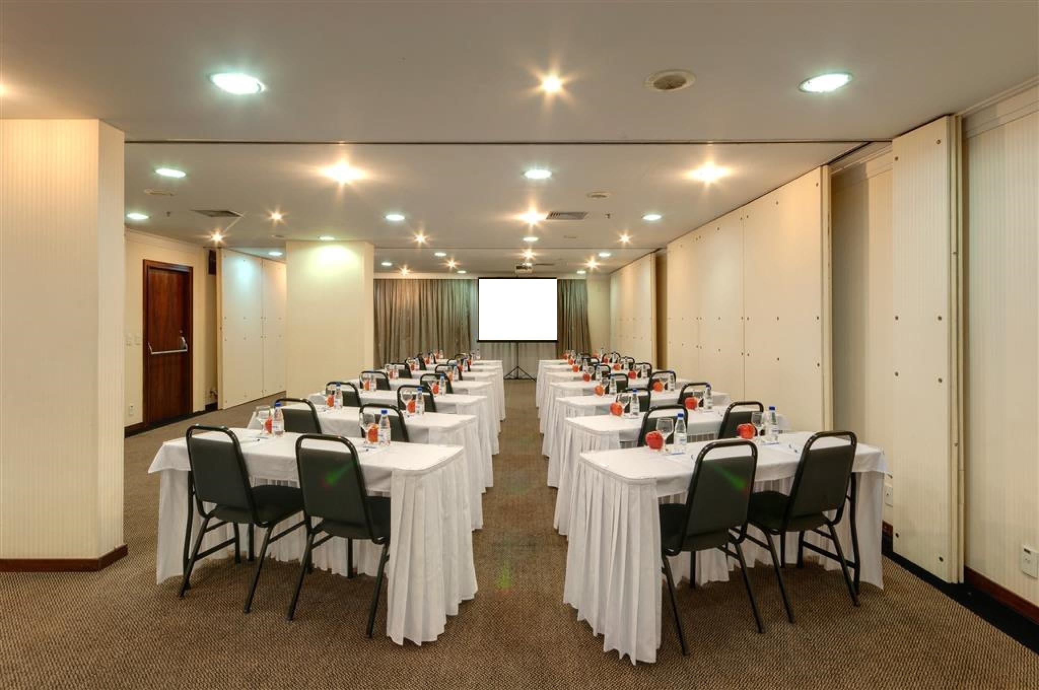 Hotel Double Tree By Hilton Itaim 5*