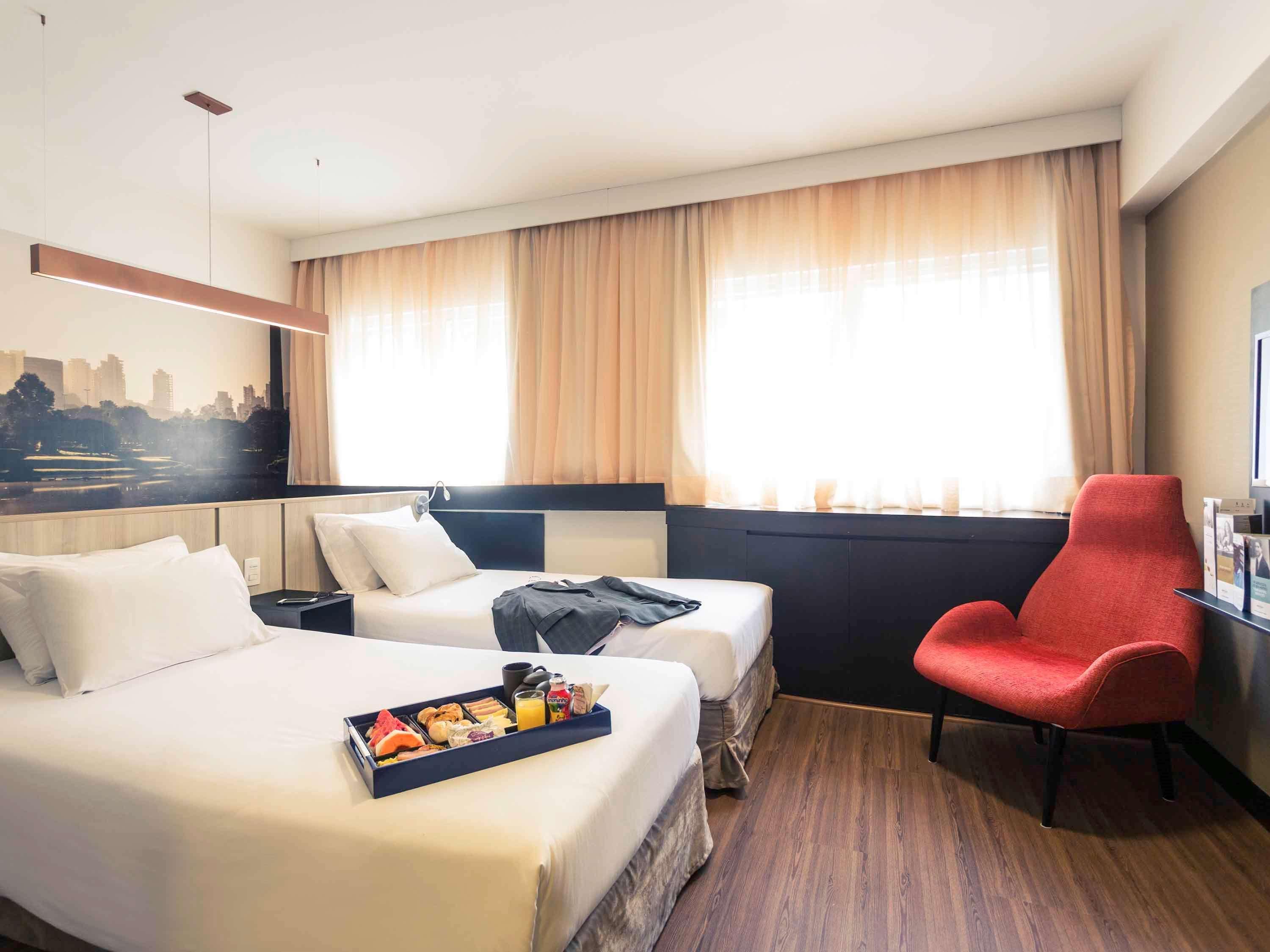 Flat 702 Patio Paulista - Bela Vista 4*