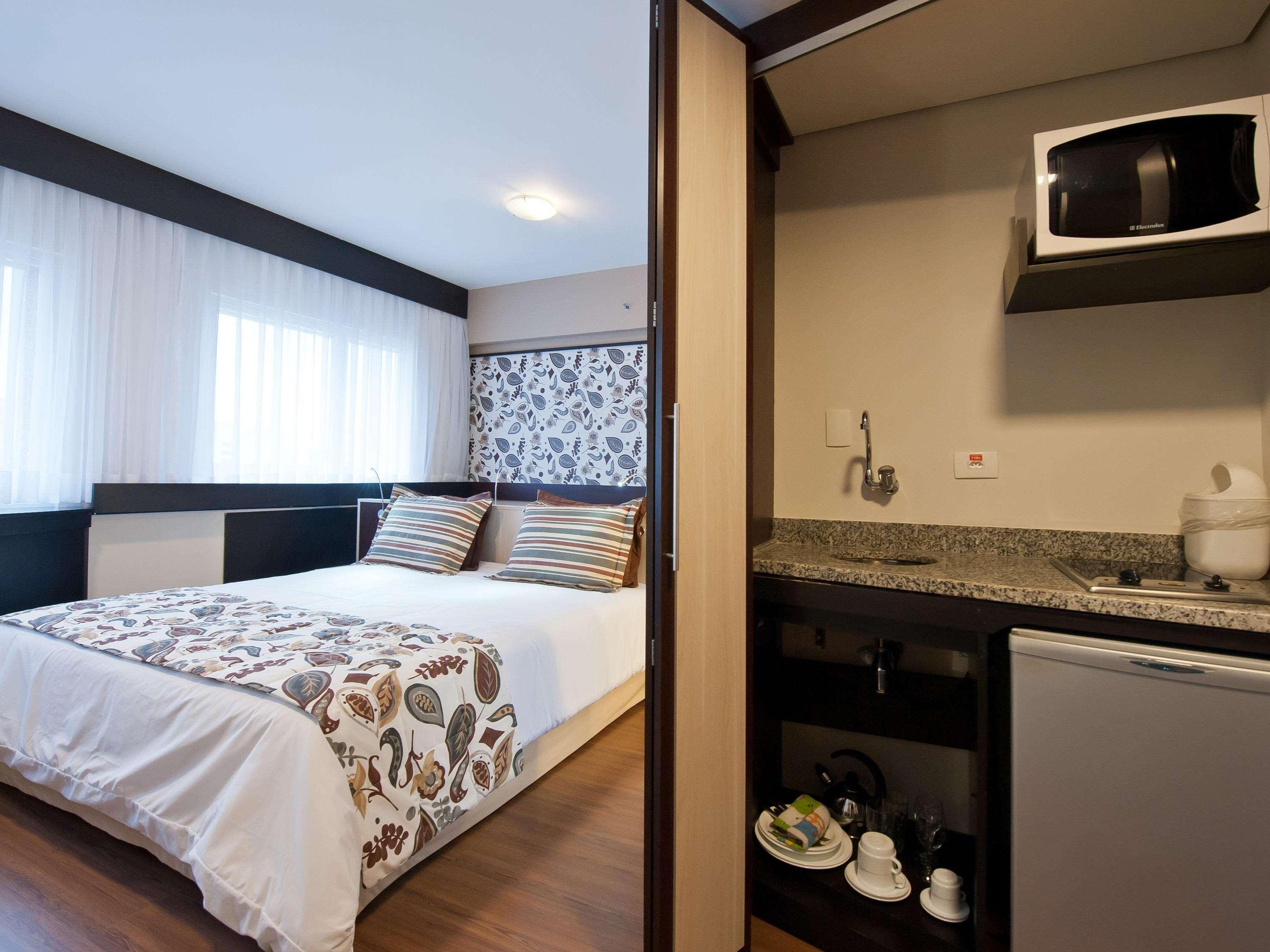Flat 702 Patio Paulista - Bela Vista 4*
