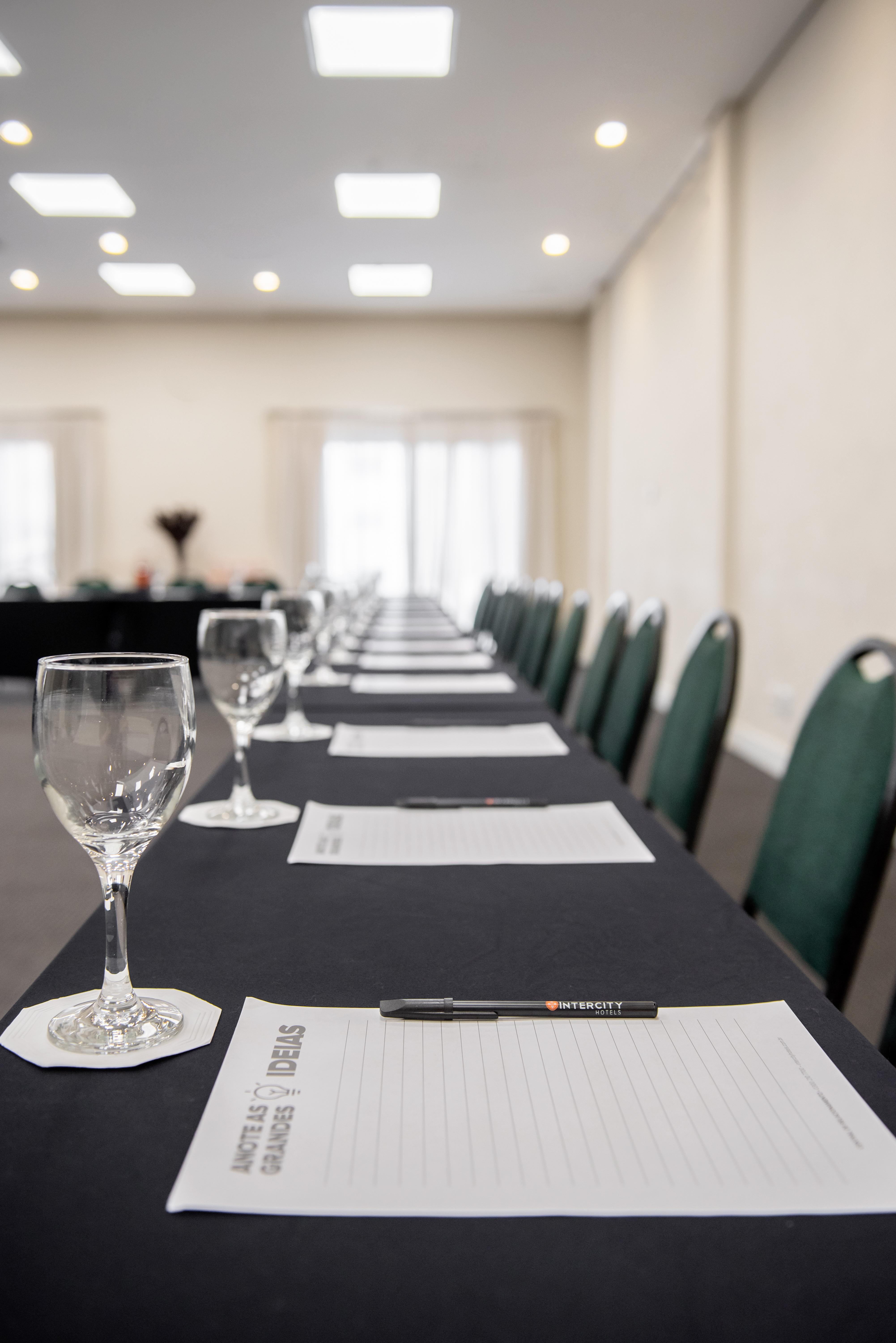 Intercity Nacoes Unidas Hotel 4*