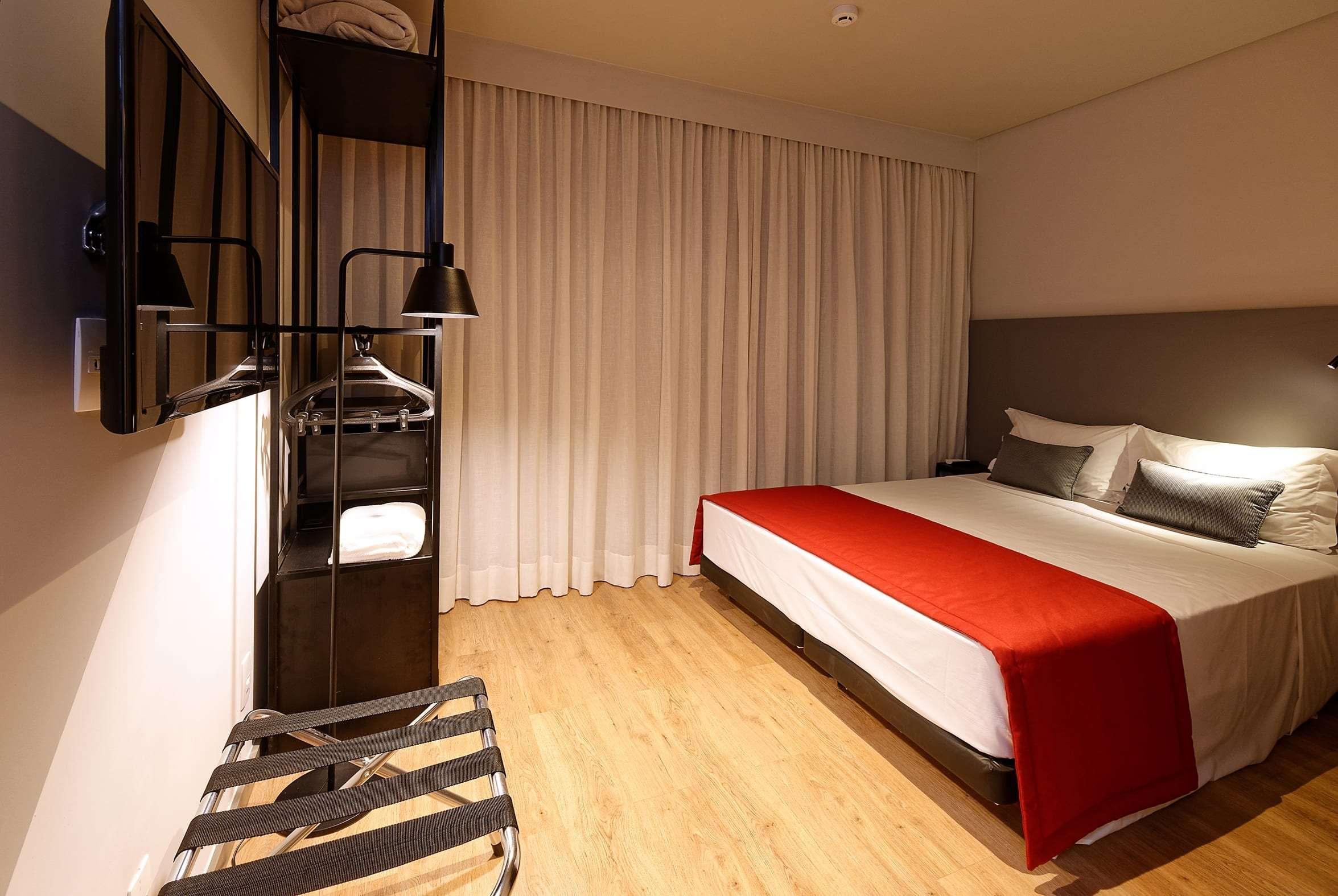 Golden Tower Express Berrini By Fenix