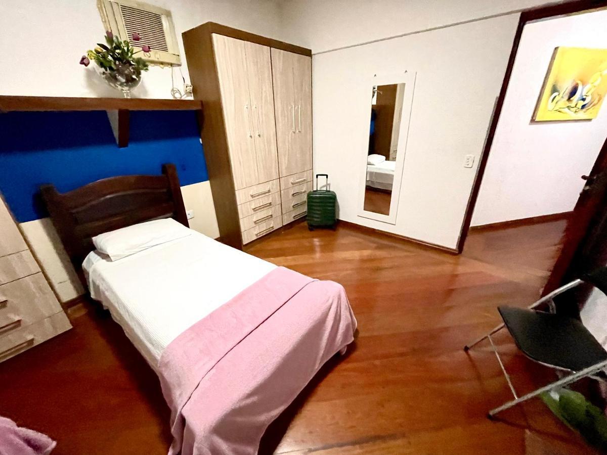 A Casa Que Hospeda