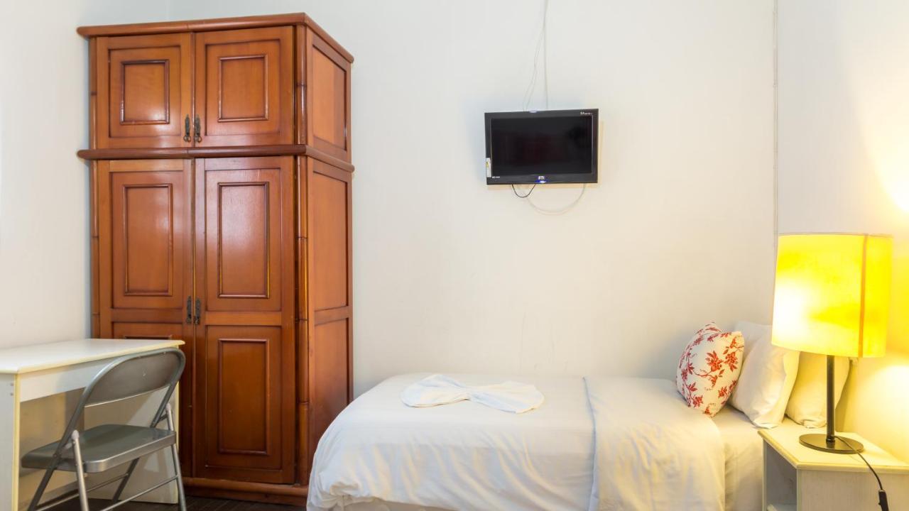 E Economica - Bairro Pinheiros, Proximo Hospital Clinicas E Incor, Oscar Freire, Av Paulista, Allianz, Madalena E Facil Acesso Ao Ibirapuera E Morumbi Hostel