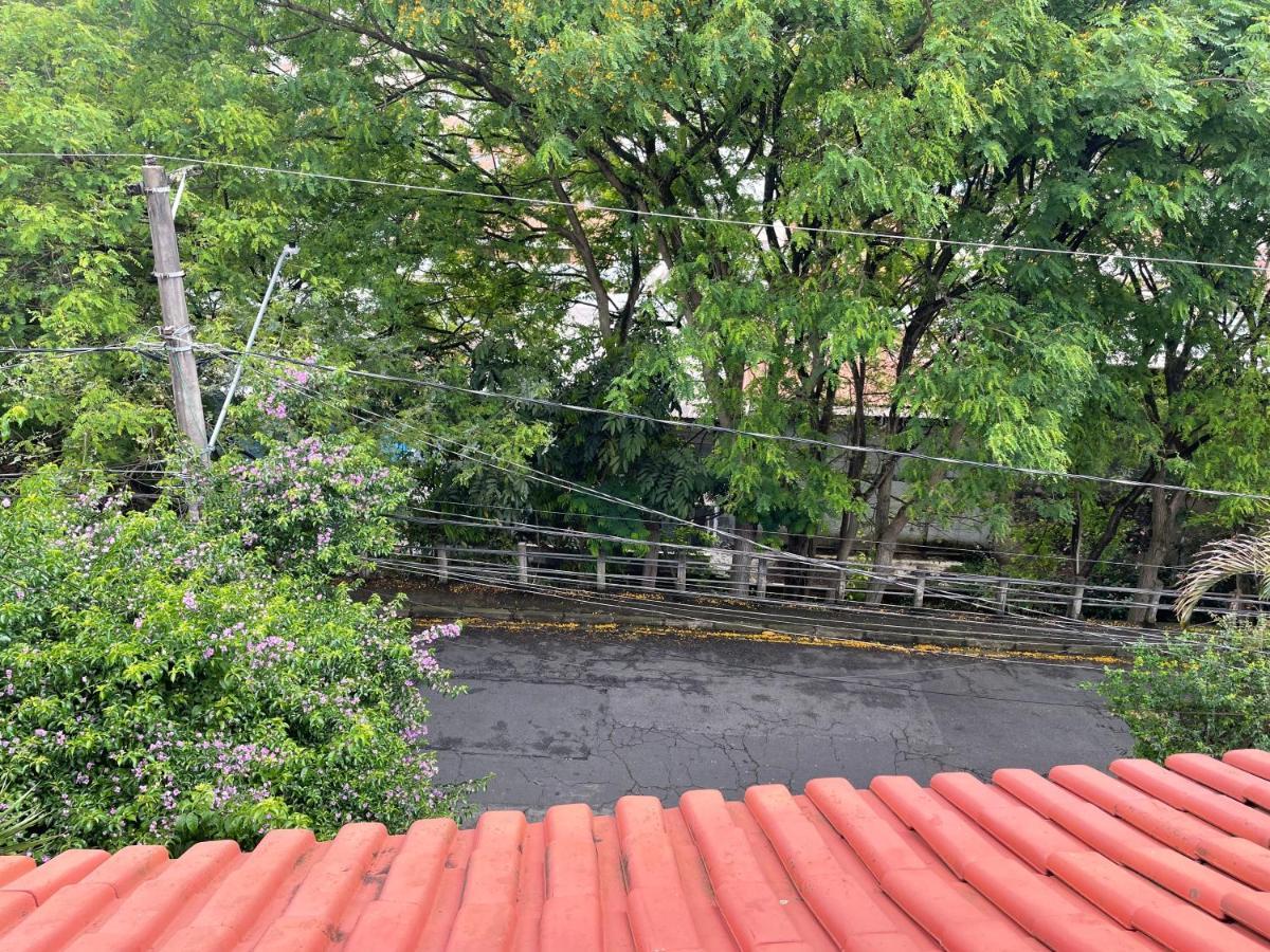 A Casa Que Hospeda * São Paulo