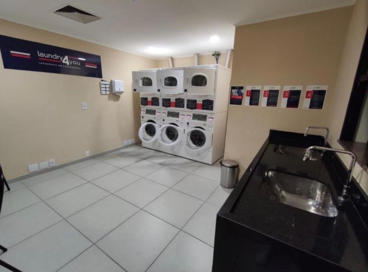 Sanches Flats Le Premier 4*