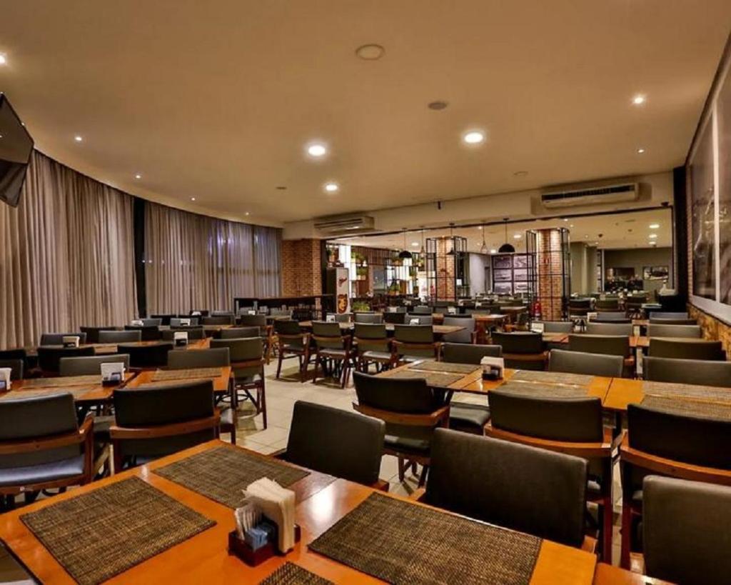 Flat Nobile Congonhas Em Frente Ao Aeroporto - H614 Hotel