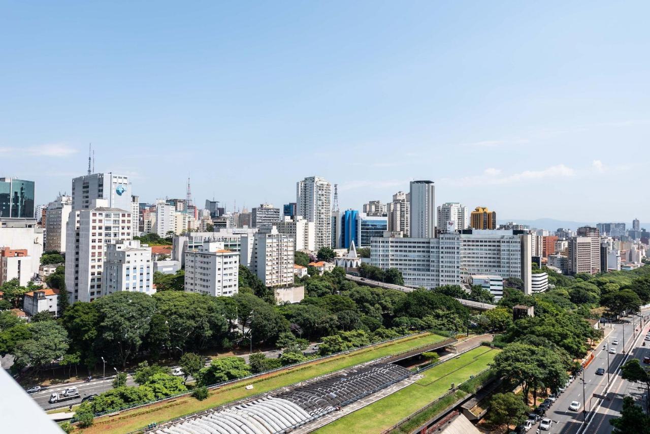 Vo16 Charmoso Com Vaga, Ao Lado Do Metro.