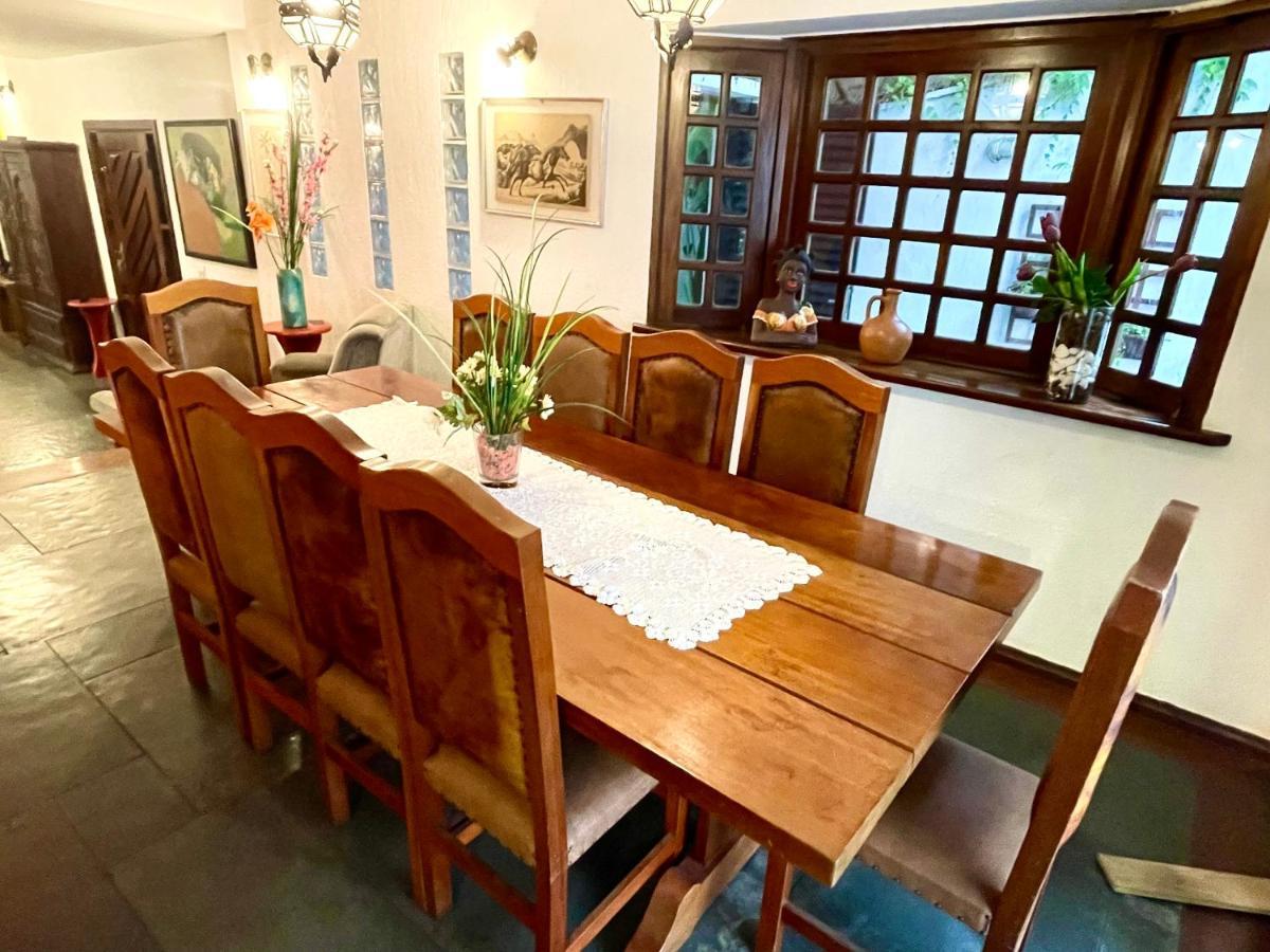 A Casa Que Hospeda Ở trọ *