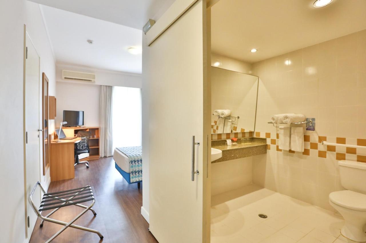 Comfort Ibirapuera Khách sạn 3*