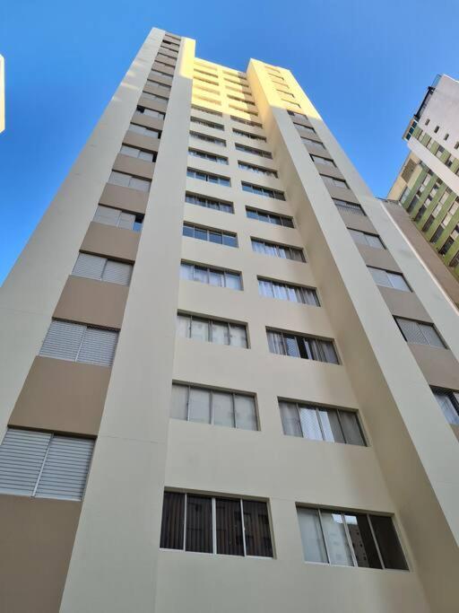 Apartment Apartamento Pratico Com Otima Localizacao. *