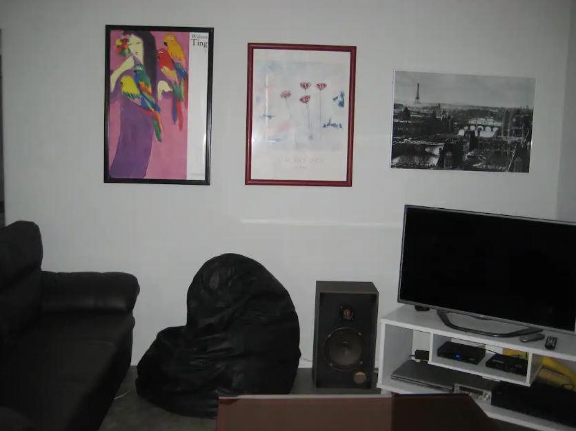 Quarto Com Banheiro Privativo * Sao Paulo