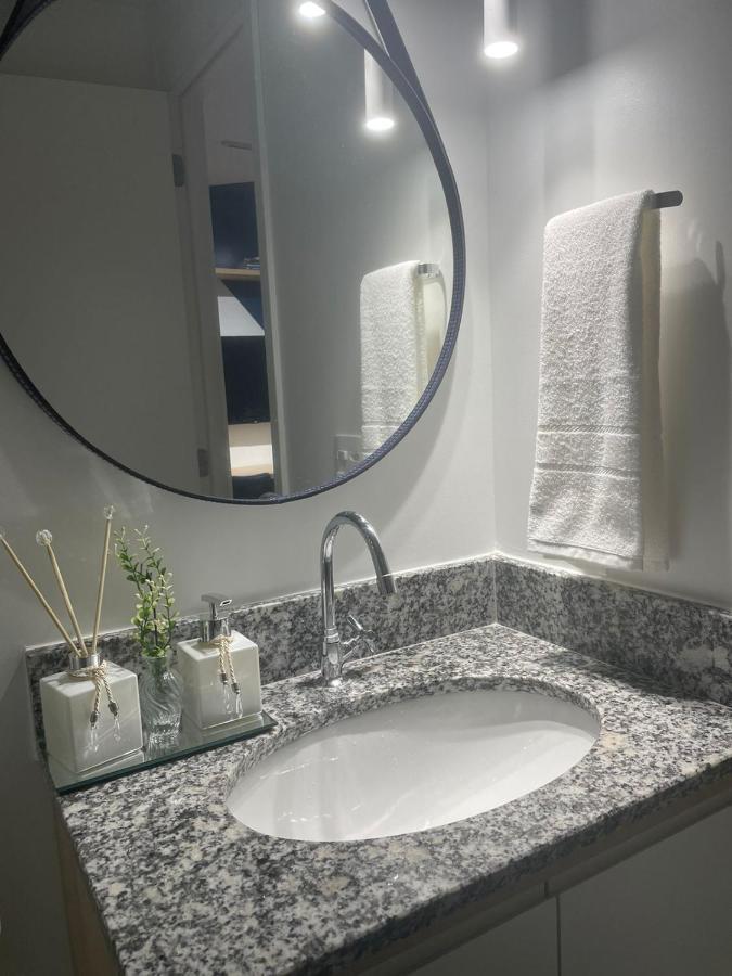 Flat Completo Com Piscina, 50m Do Metro Bras! Apartment *