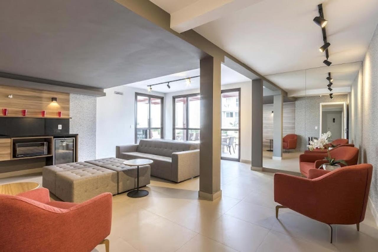 Jacques Pilon Estudio 425 Apartment *