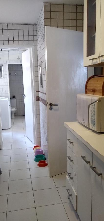 Comfy Private With Semi-private Entrance - Women Only Privatunterkunft *