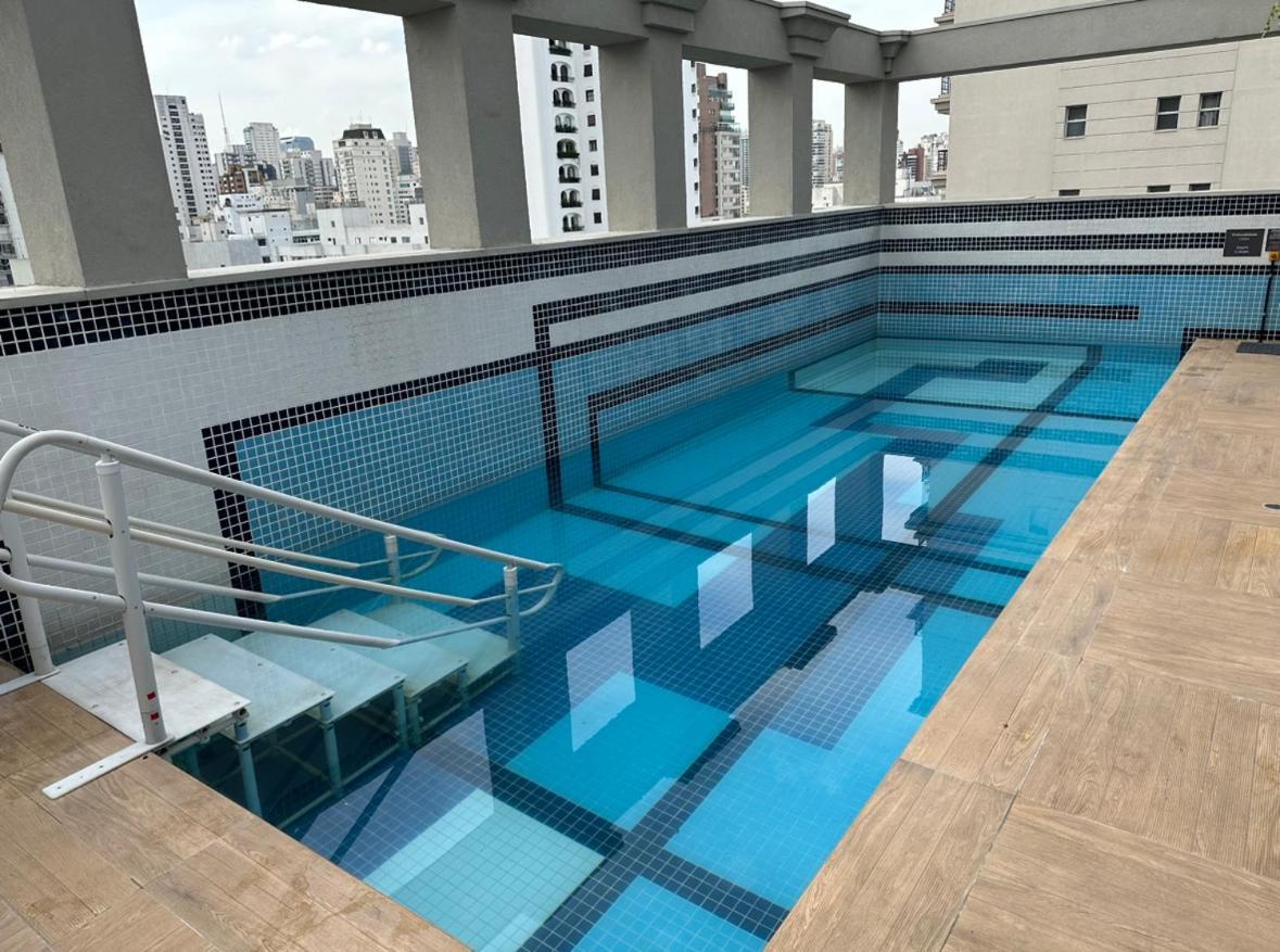 Flat Reformado Em No Jardins 4*