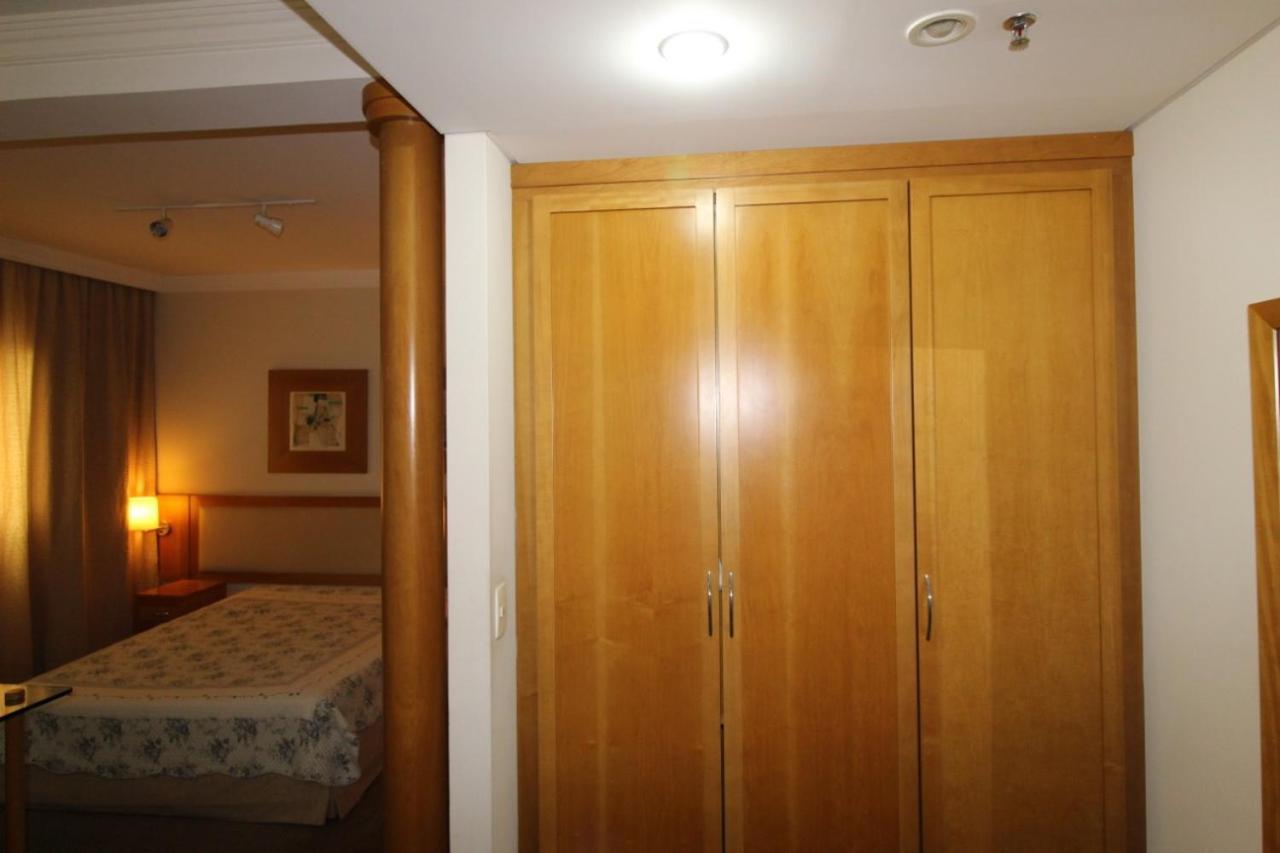 Flat Oscar Freire 1948 Pinheiros 4* São Paulo