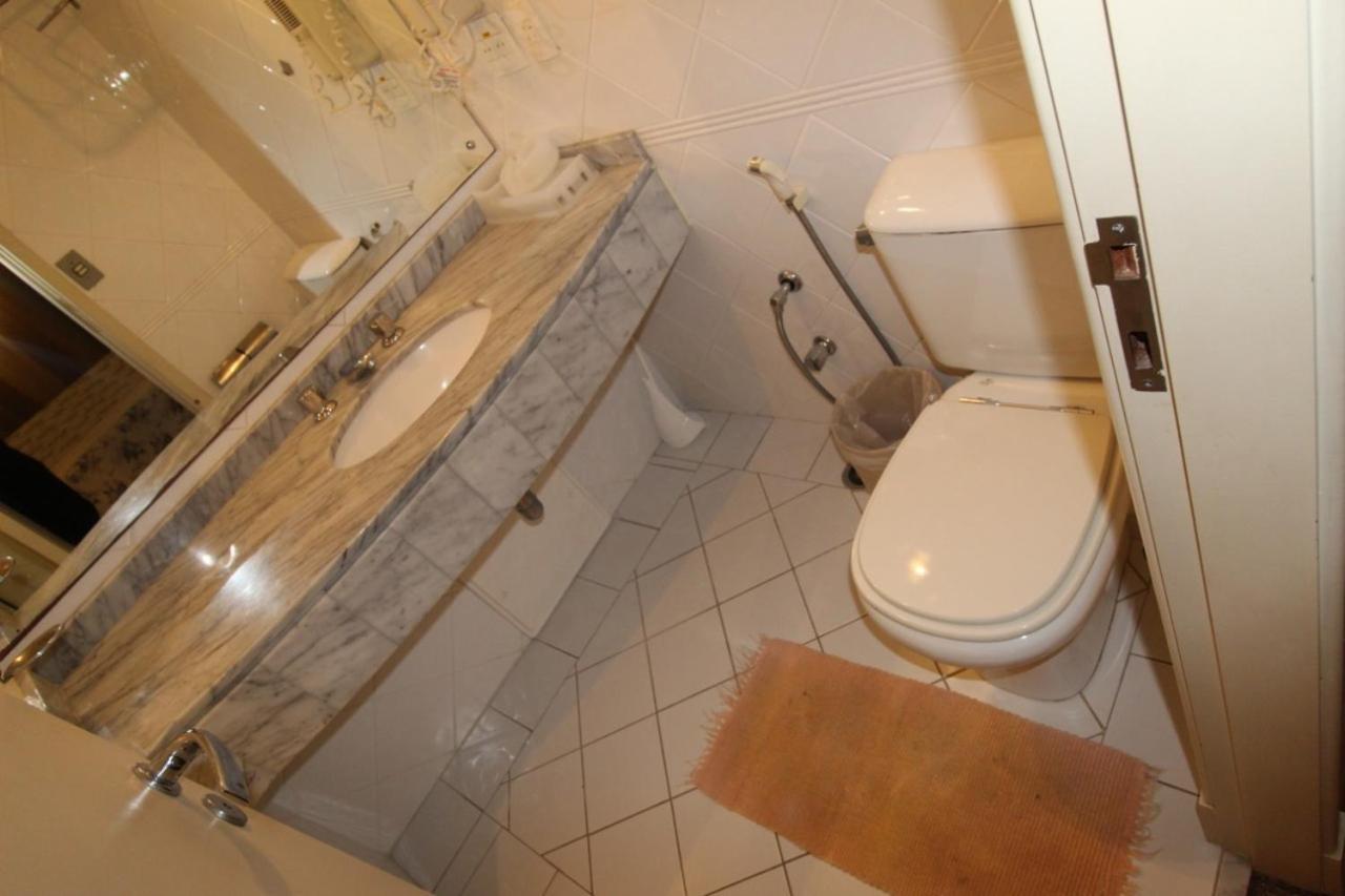 Flat Oscar Freire 1948 Pinheiros Khách sạn