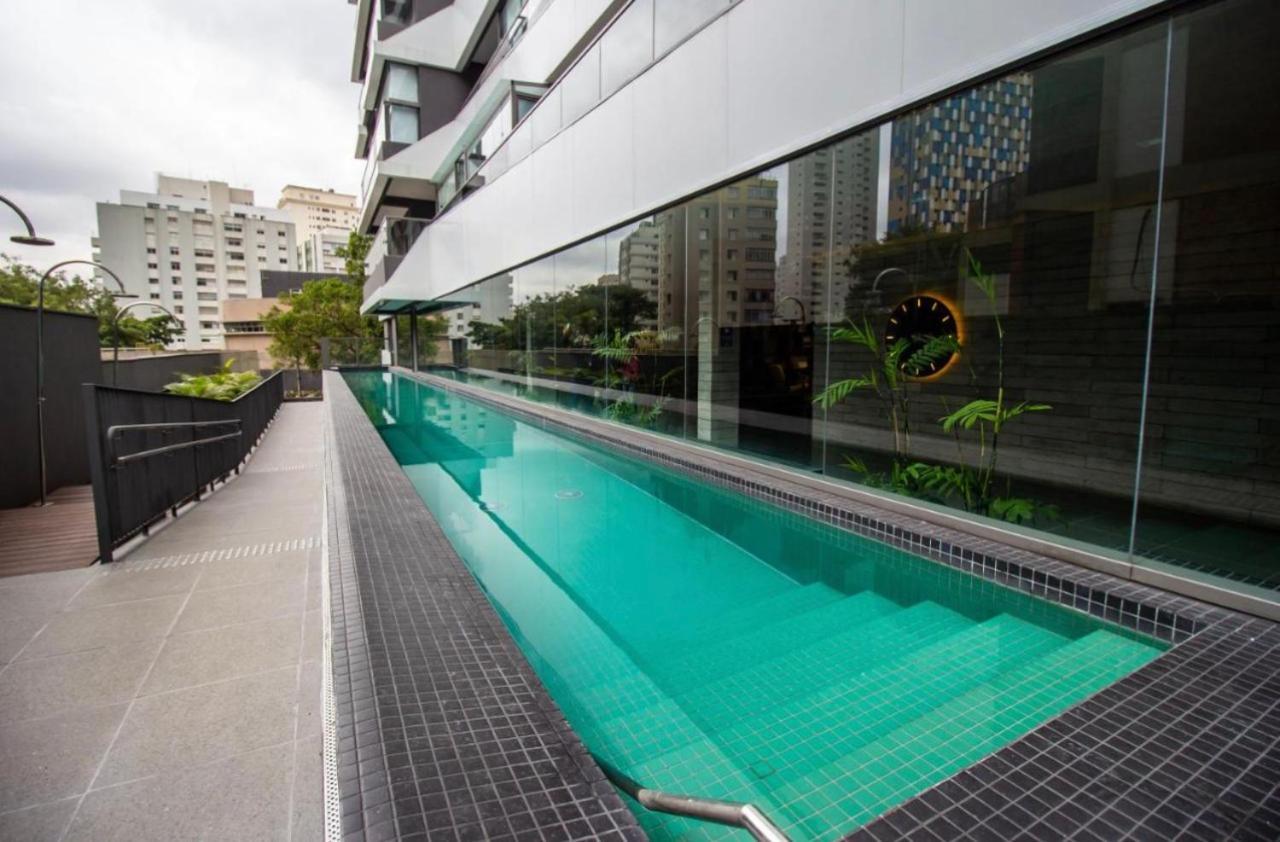 De Luxo Em Jardins, Oscar Freire *